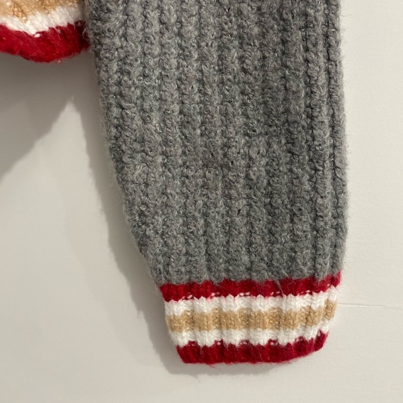 American Eagle Sweater - Picture 6 of 9